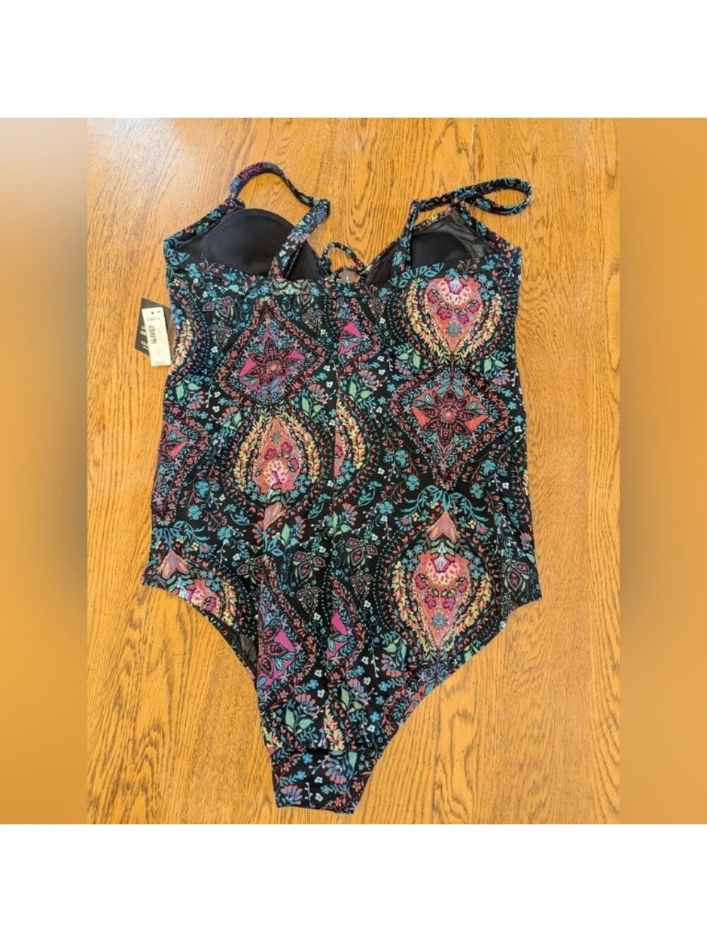 Torrid Wireless Plunge One-Piece Swimsuit plus Size 1x NWT Black & multicolored - Picture 7 of 11
